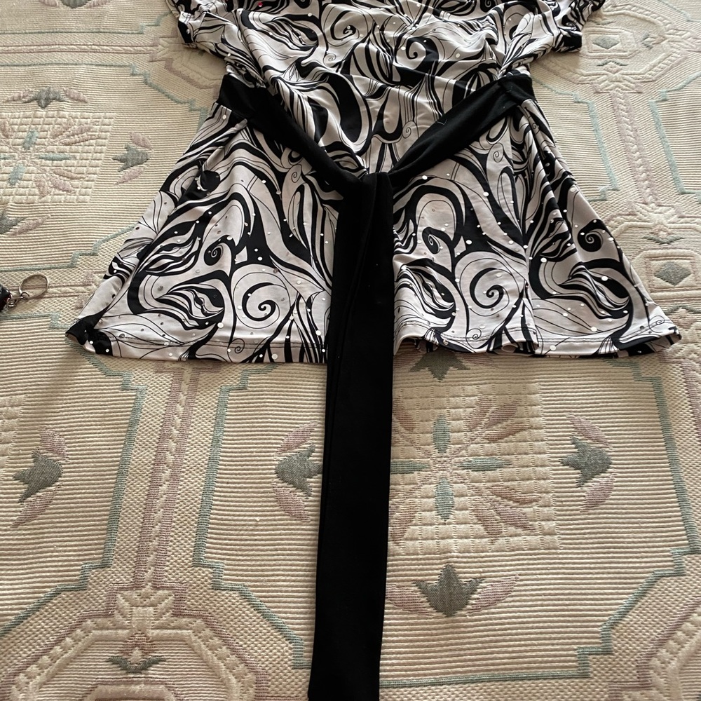 Top - Picture 6 of 6